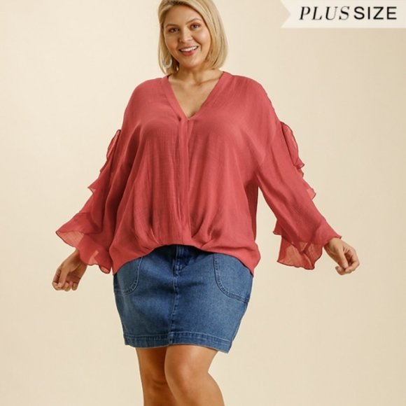 Umgee Tops - 🎈Umgee Plus Size Cardinal Red Crossbody Top